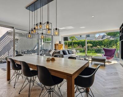 Amazing 4 Bedroom contemporary luxury villa in Geneva / Perfect for families